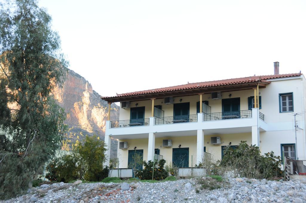 Costa-Rini Hotel Leonídion Exteriér fotografie