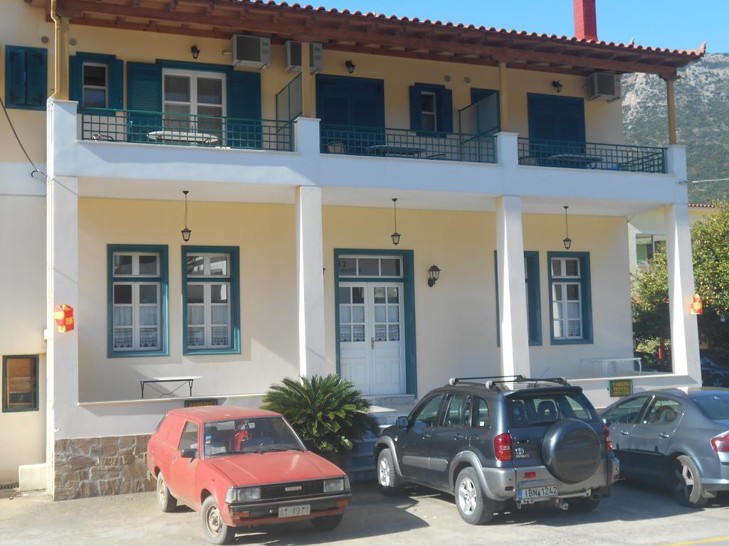 Costa-Rini Hotel Leonídion Exteriér fotografie