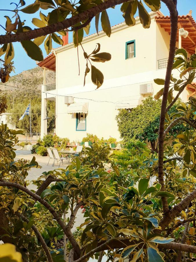 Costa-Rini Hotel Leonídion Exteriér fotografie
